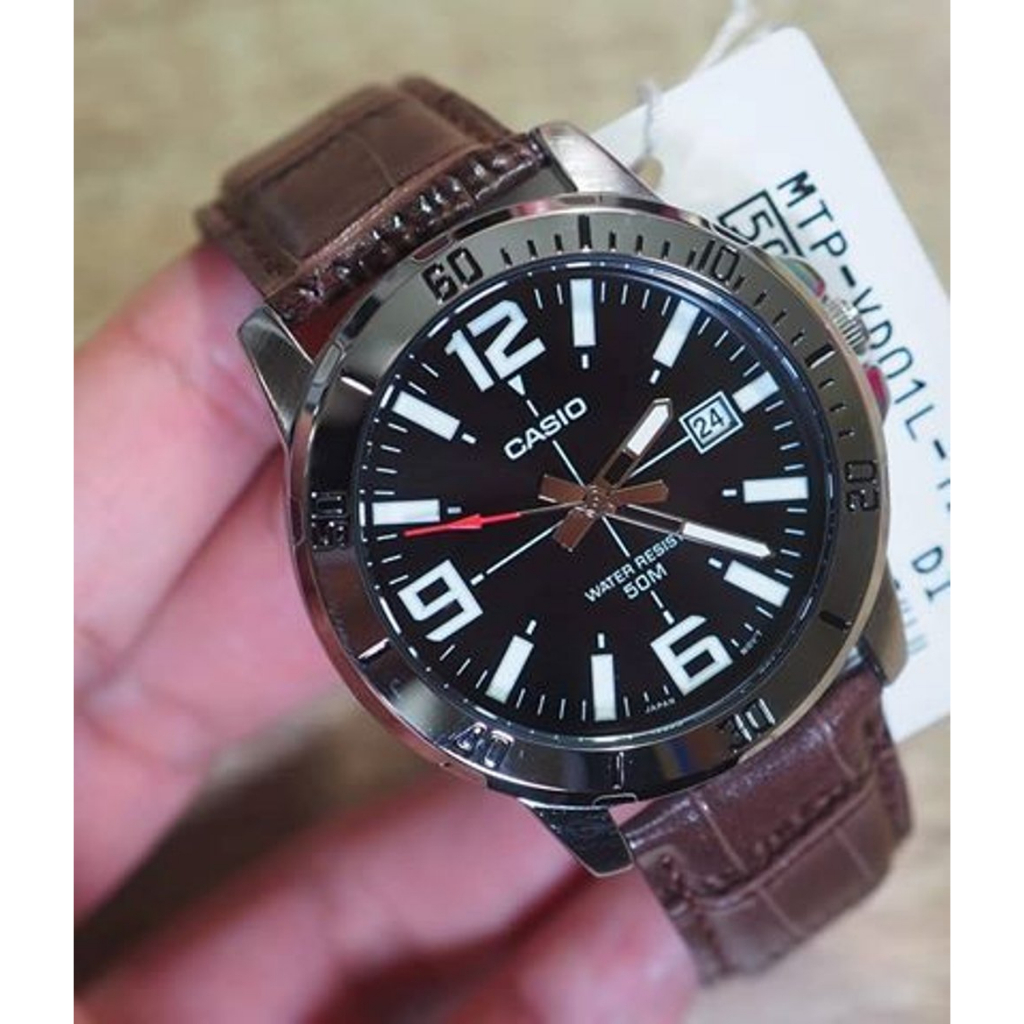 นาฬิกาCasio แท้ รุ่น MTP-VD01L-1B  นาฬิกาข้อมือผู้ชายสายหนังสีน้ำตาล หน้าปัดดำ- ของแท้ 100% รับประกันสินค้า 1 ปี