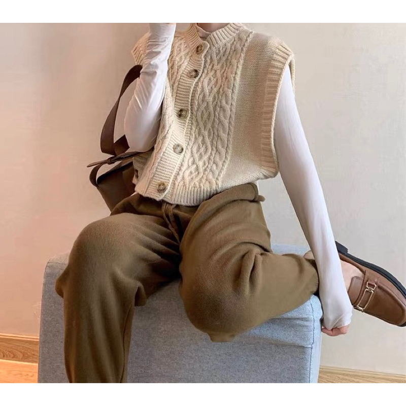 Premium Vest เสื้อกั๊กไหมพรม