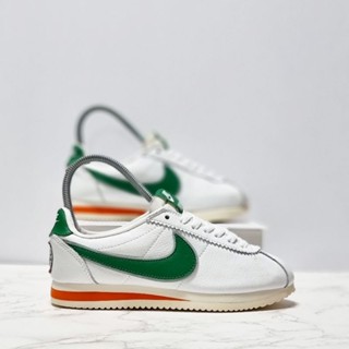 Nike CORTEZ STRANGER THINGS รองเท้าลําลอง สําหรับผู้หญิง
รองเท้าผ้าใบ สําหรับผู้ชาย