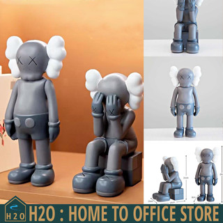 [พร้อมส่ง] โมเดลฟิกเกอร์ Kaws ของตกแต่งบ้าน ของสะสม KAWS Model Art Toys Action Figure (มี 2 แบบ : นั่ง/ยืน)
