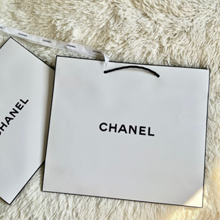 ถุงกระดาษ CHANEL แท้ สีขาว