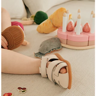 Littlebluelamb ✨รองเท้าหัดเดิน หนังแท้ Sandals(BB225129-130) เสริมวัสดุ support ข้อเท้า กันลื่น เท้าอูมใส่ได้
