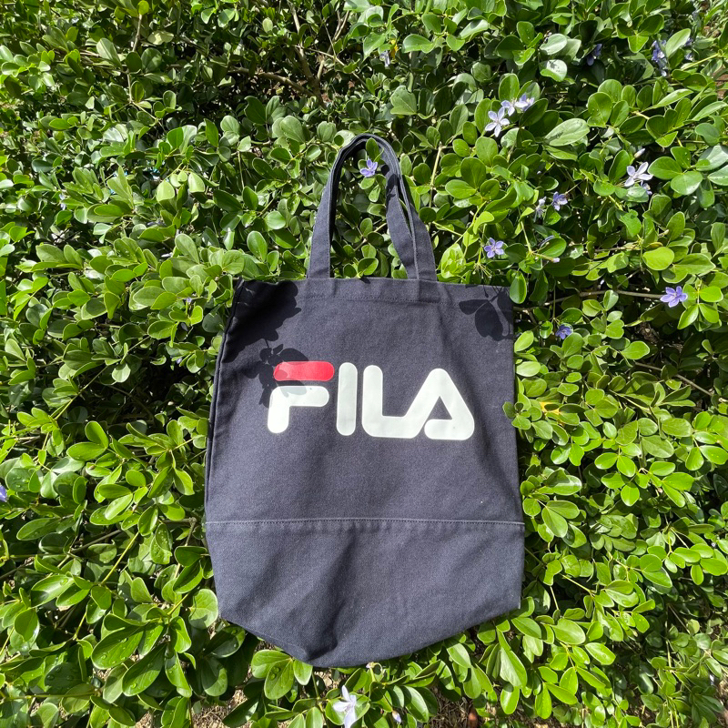 กระเป๋าผ้า Fila แท้ มือสอง