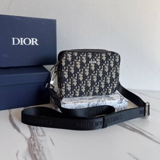 กระเป๋า Christian Dior Pouch with shouder strap งานสวยออริ💛