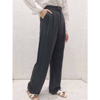 กางเกงขายาวเอวสูงทรงขาตรง HIGH-WAIST PLEATED SLACK PANTS