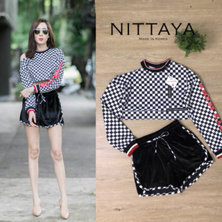 พร้อมส่ง Size S ป้าย Nittaya  NGT เสื้อครอปแขนยาว + กางเกงขาสั้น