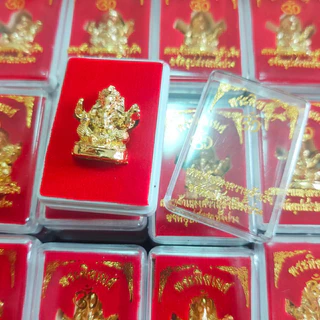 หลวงพ่อโสธร องค์ท้าวเวสสุวรรณ องค์พระพิฆเนศ หลวงปู่ทวด หลวงพ่อทันใจพระพระพุทธชินราชหลวงพ่อรวยบรรจุตลับอย่างดี พระจิ๋ว