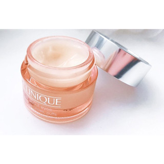 #Clinique All About Eyes Reduces Circles, Puffs 15ml.