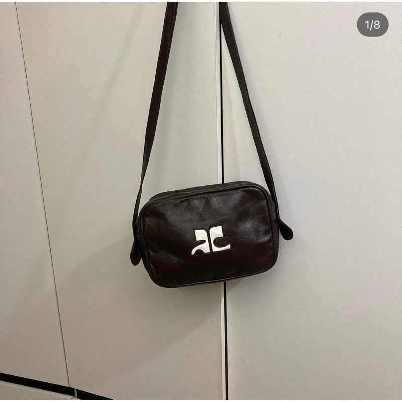 Courreges Shoulder Bag vintage 1960's (รุ่นคล้ายที่เจนนี่ใช้)หายากมากออกช็อปหลายหมื่น