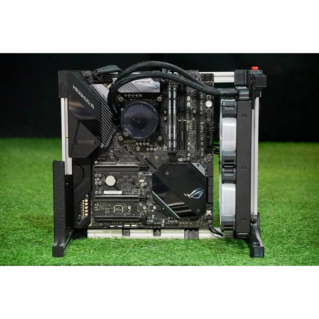 คอมพร้อมใช้ CPU I9-9900K + ASUS ROG MAXIMUS XI EXTREME + RAM 32GB สเป็กดี เคสสวย ราคาถูกครับ