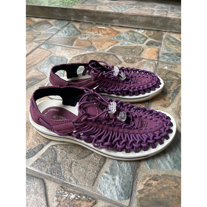 keen prune purple ส่งต่อค่ะ