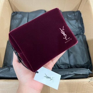 YSL Beaute Velvet Pouch Bag - กำมะหยี่แดง