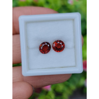 พลอย โรโดไลต์ การ์เน็ท Rhodolite Garnet 2.10 Cts. 2 เม็ด (Pcs.)