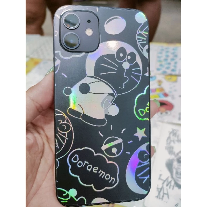 ลายใหม่ ฟิล์มหลังแบบมีลาย ติดหลังมือถือ สั่งตัดได้ทุกรุ่น กดเลือกฟิล์มแล้วแจ้งรุ่นในแชทได้เลยค่ะ แถมฟรีอุปกรณ์ติด