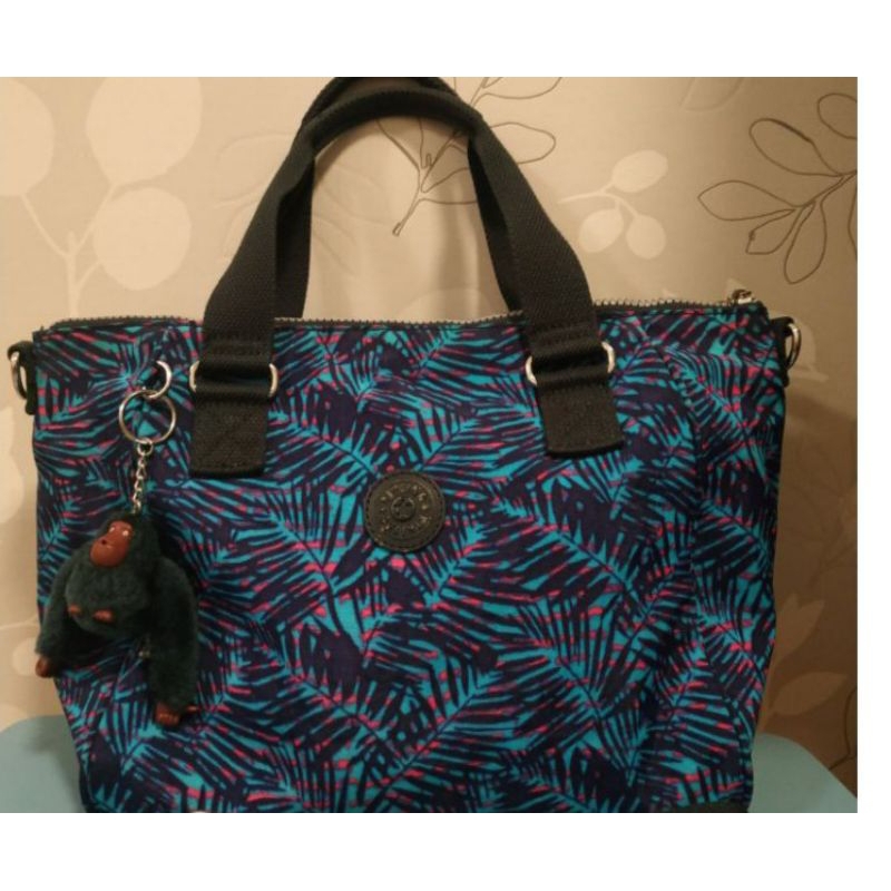 กระเป๋าKipling ของแท้100% มือสอง สภาพสวยค่ะ