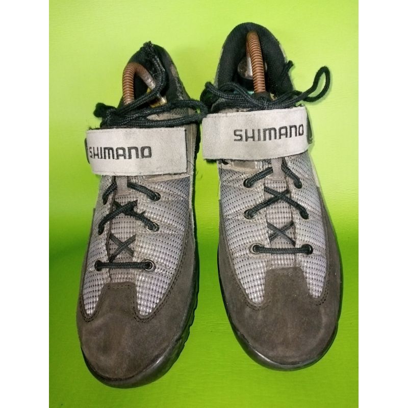 รองเท้าปั่นจักรยานมือสอง SHIMANO เบอร์44