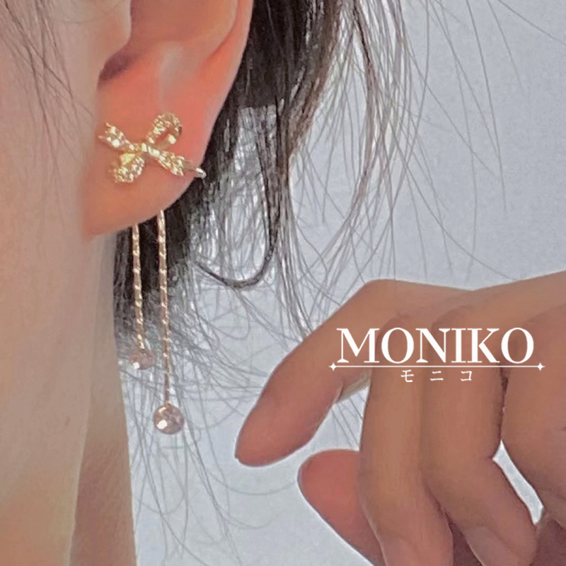 MONIKO حلق متدلٍ بفيونكة وشراشيب — صورة 2