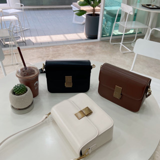 กระเป๋าสะพาย lidabagdesign