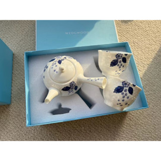 WEDGWOOD Indigo Strawberry Series Gift Box