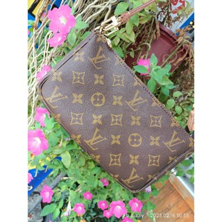 LV พอชใหล่น่ารัก ตัดจากแคนวาสแท้ใบเก่ามีเลขดีซีค่ะ