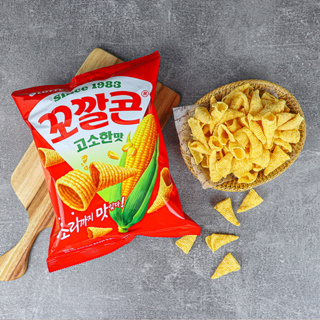 พร้อมส่ง 꼬깔콘 고소한맛 ขนมข้าวโพดอบกรอบรสเผ็ด Lotte Kkokkalcon Snack (Nutty flavor) 77g