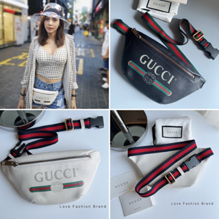 👑ผ่อน0%~แท้100%👑 🇮🇹มาแรงสุดแล้ว คาดอก คาดเอวรุ่นคุณอุ้ม  New✨/G/U,C/C/I print small beltbag