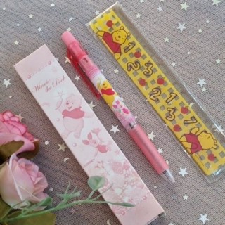 ของใหม่ ปากกาลูกลื่น  winnie the pooh (Japan) แถมฟรีไม้บรรทัด disney