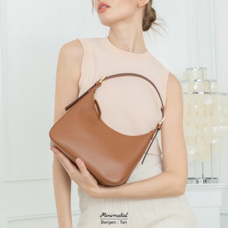 𝐌𝐈𝐍𝐈𝐌𝐀𝐋𝐈𝐒𝐓 กระเป๋าหนังวัวแท้ รุ่น Bergen (Tan) สายสะพายสลับสีหน้า-หลังได้