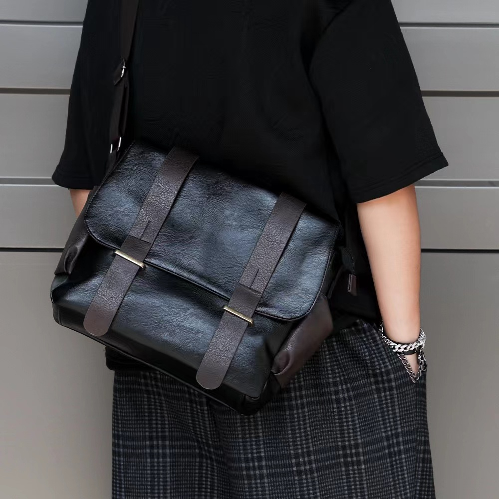 กระเป๋าสะพายข้าง ผู้ชาย หล่อเท่ห์ Handsome Crossbody bag กระเป๋าสะพายพาดลำตัว รุ่น W2642 ราคา ถูกที่สุด ดีลบีเคเค แกลเลอรีภาพที่ 9