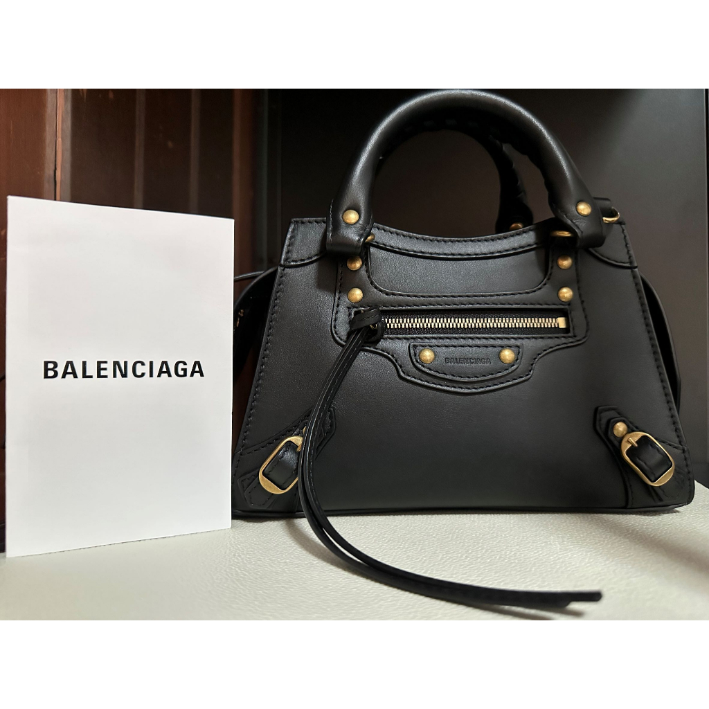 BALENCIAGA NEO CLASSIC MINI HANDBAG ปี 2022