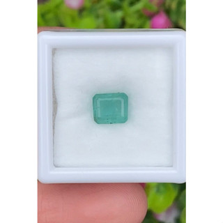 พลอย มรกต Natural Emerald แซมเบีย 1.37 กะรัต (Cts.)