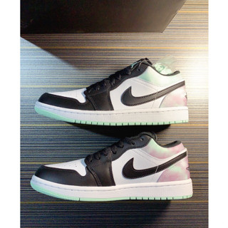 （ของแท้ 100 %）Air Jordan 1 Low SE "Supernova" เบาและทนทานต่อการสึกหรอ1