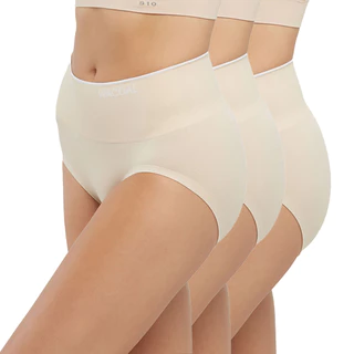 Wacoal Secret Support H-Fit Panty กางเกงในเก็บกระชับ ไร้ตะเข็บ แพ็ค 3 ชิ้น รุ่น WU4998/WU4T98 สีเบจ