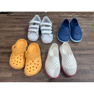 รองเท้าเด็ก adidas koots crocs  ของแท้! สภาพแทบไม่ได้ใส่ พร้อมส่ง