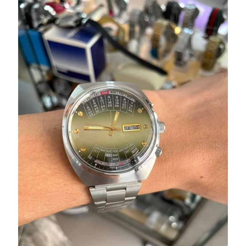 Orient calendar rare item