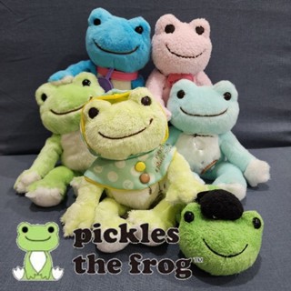 ตุ๊กตา กบ พิคเคิล (Pickles the Frog) ขนาด 10 นิ้วน้องกบเขียว พิคเคิล ชื่อดังจากญี่ปุ่น ขนนุ่ม ละมุนมาก นำเข้าจากญี่ปุ่น