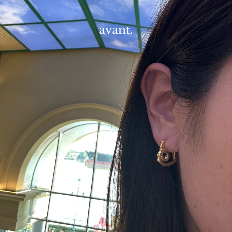 avantgarde.bkk Love eternally hoop earrings (brass+18K) รูปที่ 7