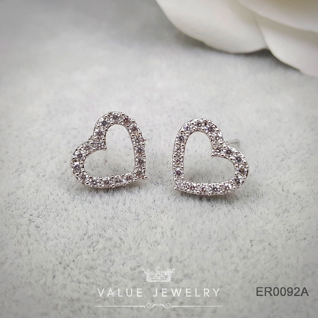 ต่างหู แบบแป้น ฝังคริสตัล รูปหัวใจ Heart ขนาดพอเหมาะ ใส่ได้ประจำ ตุ้มหู เครื่องประดับ ER0092 ValueJewelry