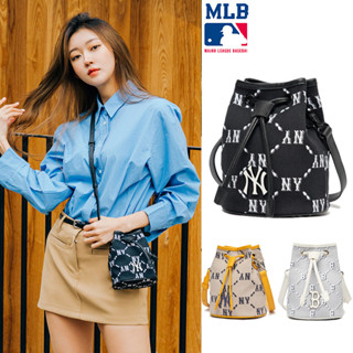 MLB NY UNISEX CURVED CAPNY NEW YORK YANKEE mini กระเป๋าสพายข้างทรงขนมจีบมินิใช้สำกรับใส่มือถือ