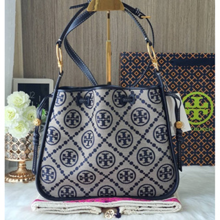 👑ผ่อน0%~แท้100%👑 กระเป๋าสะพาย Tory Burch 139098 T Monogram Bell Crossbody Bags sample