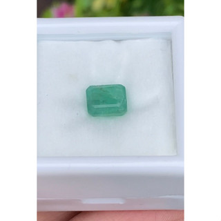 พลอย มรกต Natural Emerald แซมเบีย 1.29 กะรัต (Cts.)