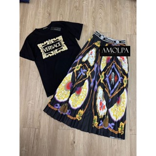เสื้อกระโปรงversaceส่งฟรีมีของแถม