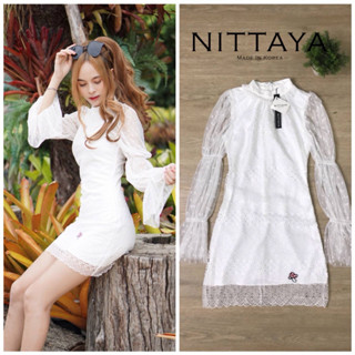 พร้อมส่ง Size XS  ป้าย Nittaya  OD เดรสคอปิดแขนยาว ทรงพอดีตัว ผ้าลูกไม้สีขาว