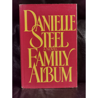 Family Album / Danielle Steel / ตำหนิตามภาพ