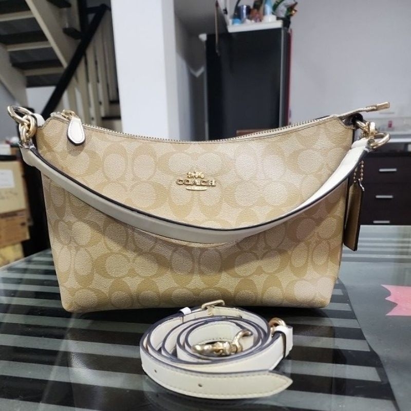 Coach Lewis แท้ ถูกที่สุด พร้อมโปรโมชั่น พ.ค. 2025 | BigGoเช็คราคาง่ายๆ