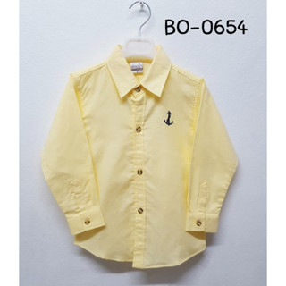 เสื้อเชิ๊ตเด็กผู้ชาย สีเหลืองอ่อน แขนยาว ปักลายสมอเรือที่อกซ้าย  S.100 BO0654 Boys Dress shirt Yellow solid color