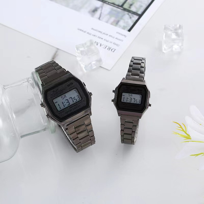 SOLOSใหม่ล่าสุด158F นาฬิกาข้อมือควอตซ์ดิจิทัลช LED กันน้ำ สีทอง สีเงิน สําหรับผู้หญิง และผู้ชาย - รูปที่ 2