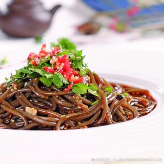 เส้นดำ รากเฟริน์ เพืรอสุขภาพ เส้นเหนียวนุ่ม อร่อยดีต่อสุขภาพ ไม่อ้วน 200g蕨根粉丝