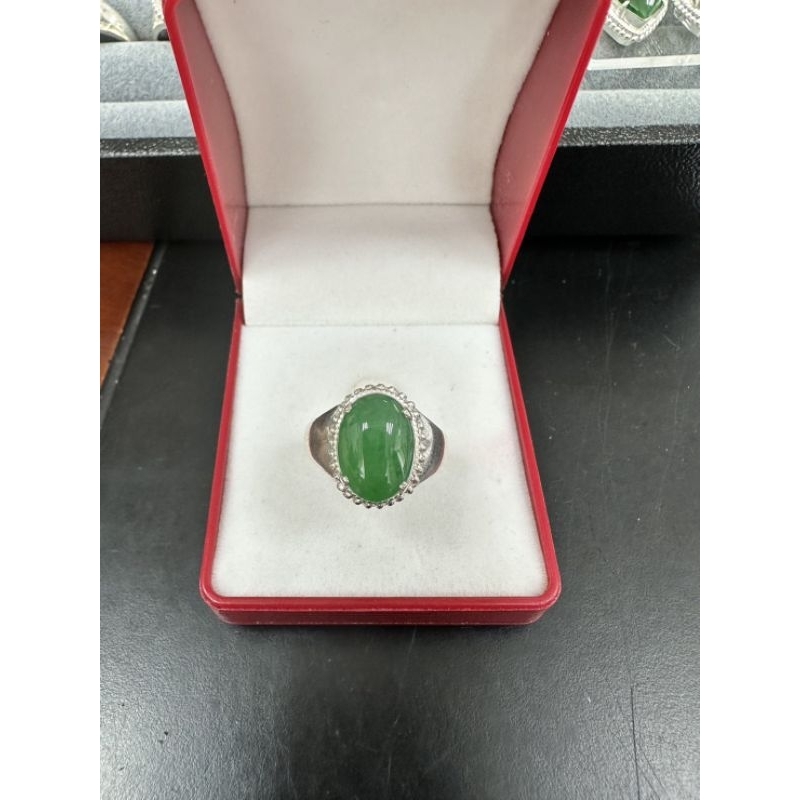 ✅️รหัส KTJ0301 หยกแท้ (Natural Jadeite) แท้จากพม่า คุณภาพดี สีเขียวสวยงาม เนื้อสวยใส