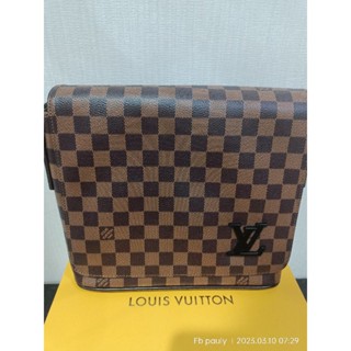 Lv cross body used bag like new